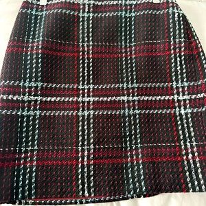 White House Black Market plaid skirt size 8 like new.